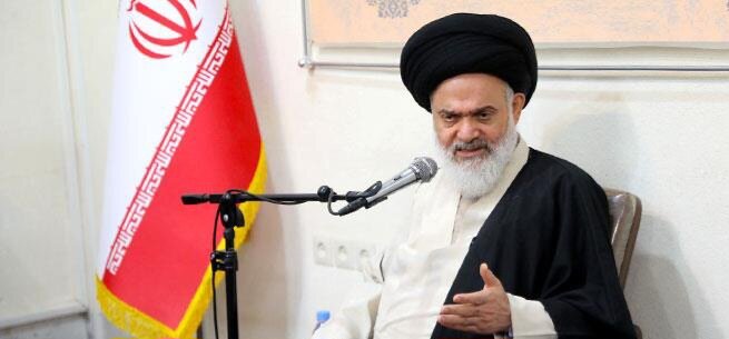 دیدار جمعی از نمایندگان مجلس با آیت الله حسینی بوشهری