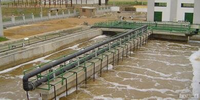 نیکزاد از پروژه تصفیه‌خانه فاضلاب شهرستان صحنه بازدید کرد