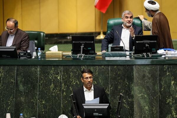 کمی از بودجه‌ای که برای رفع عطش خود از قدرت کنار گذاشته‌اید برای غیزانیه بگذارید