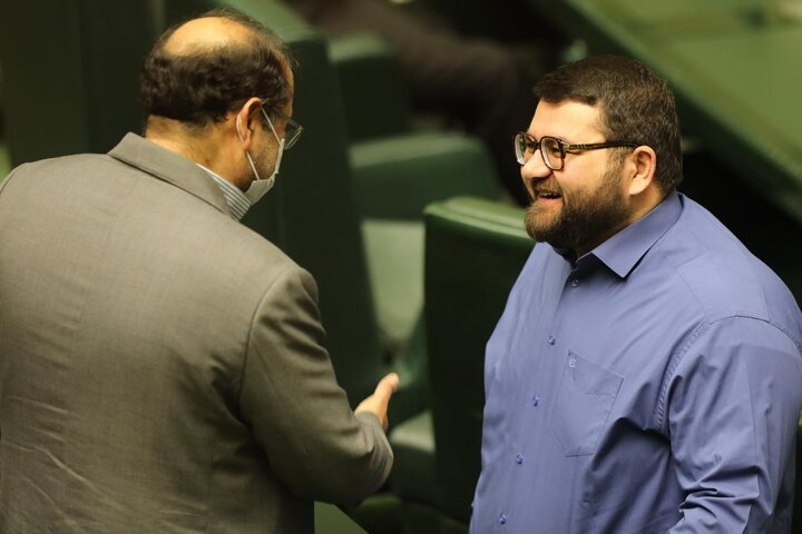 نشست علنی 11 دی