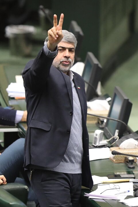 نشست علنی 11 دی