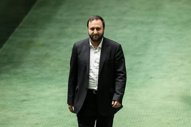 مجلس به دنبال تفاهم با دولت برای متناسب‌سازی حقوق بازنشستگان است