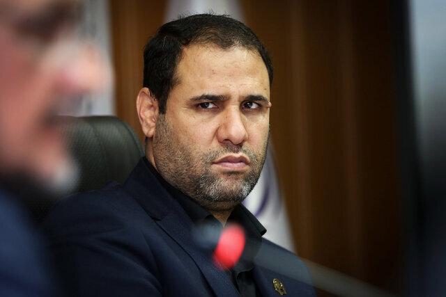 مگر صحرایی چه کرده که می‌خواهند استیضاحش کنند؟