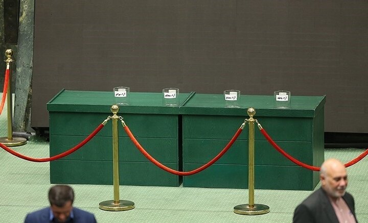 «نیکبخت» وزیر جهاد کشاورزی شد