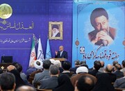 در موضوع حجاب با کسانی که با حکم خدا مقابله کرده و پرده دری کنند باید قاطعانه برخورد شود