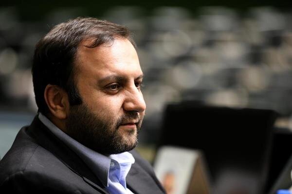 تنها خروجی انفعال در انتخابات تضعیف وحدت ملی و بازی در زمین دشمن است