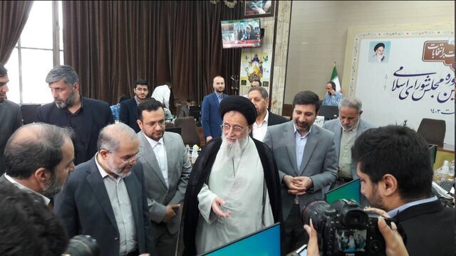 بازدید تعدادی از اعضای شورای نگهبان از ستاد مرکزی نظارت بر انتخابات