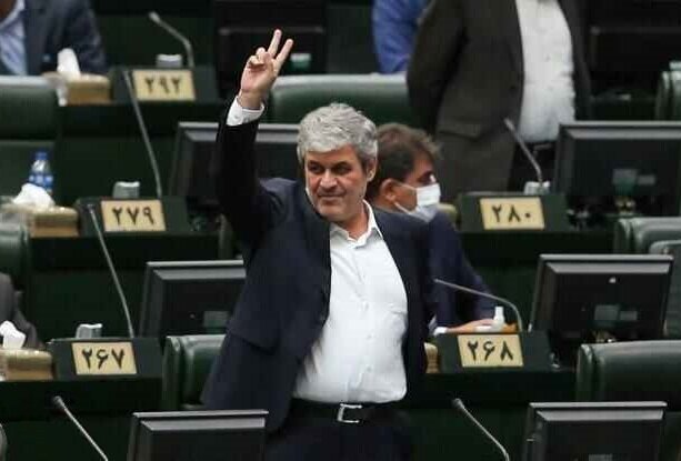 ممانعت تاجگردون از رای‌گیری برای کاهش تعرفه واردات خودرو به کشور 