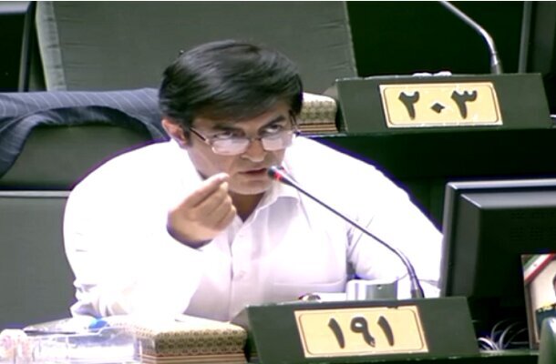 گودرزی: وزیر اقتصاد هرچه سریع‌تر به مجلس معرفی شود
