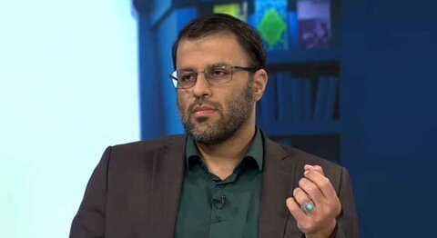 ظهوریان: مدنی‌زاده با وجود نداشتن سابقه اجرایی، گزینه قابل قبولی برای وزارت اقتصاد است/تحصیل در غرب، نه امتیاز است و نه ایراد!