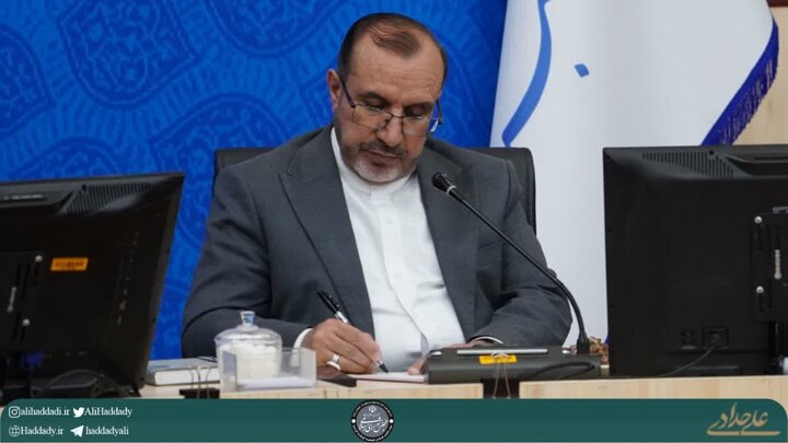 حدادی از خدمات پزشکان تجلیل کرد 