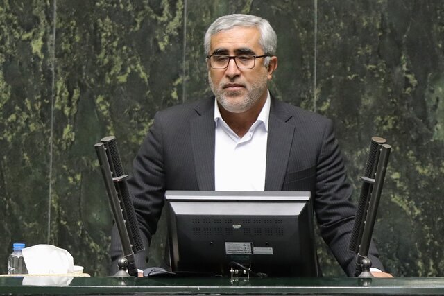 وعده‌های بی‌اساس دولت، مردم ممسنی و رستم را خسته کرده است