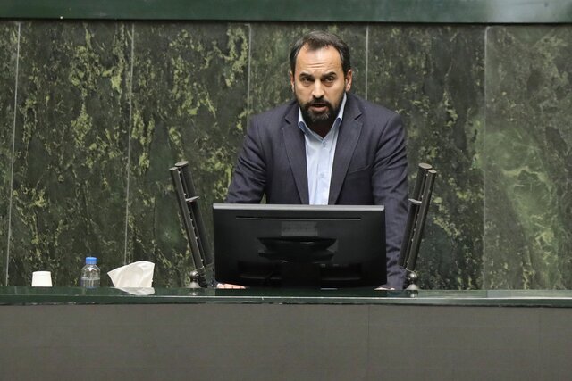 کشوری: صف وام ازدواج و فرزندآوری به بحران ملی نزدیک می‌شود