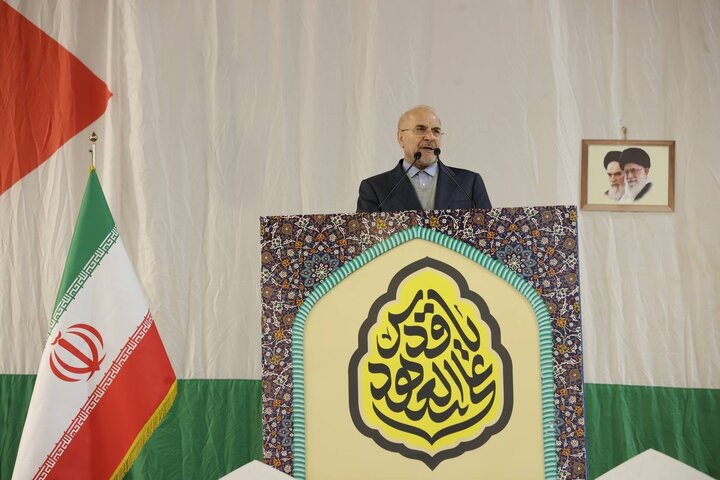 قالیباف: مذاکره برای قبول اجباری خواست دشمن، مقدمه جنگ است