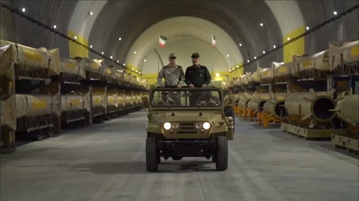 گودرزی: صدها پایگاه و شهر موشکی تنها گوشه‌ای از توان دفاعی ایران است