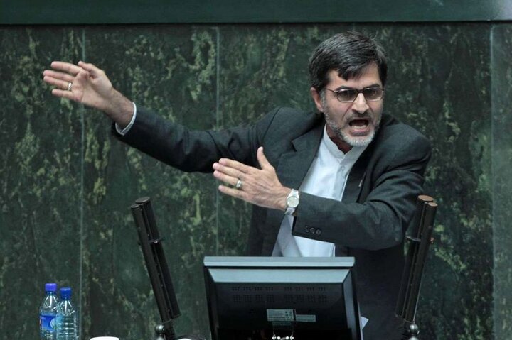 انتقاد کوچک‌زاده از لایحه مقابله با انتشار محتوای خلاف واقع در فضای مجازی