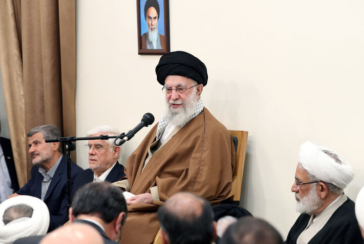 به گفتگوهای عمان نه افراطی خوش‌بین و نه افراطی بدبین هستیم