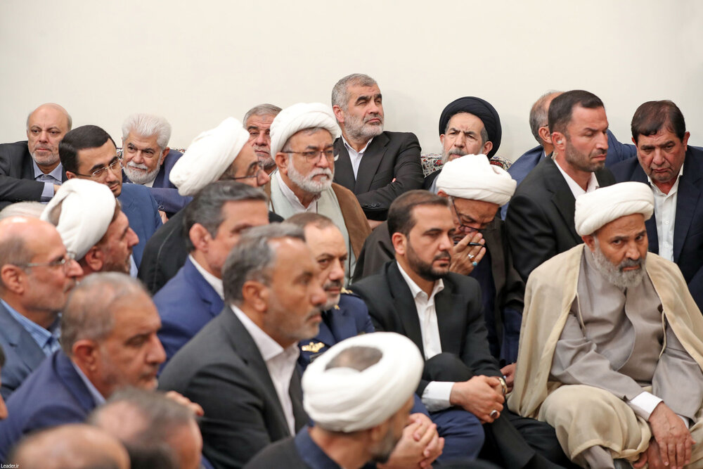 دیدار جمعی از مسئولان ارشد سه قوه با رهبر انقلاب