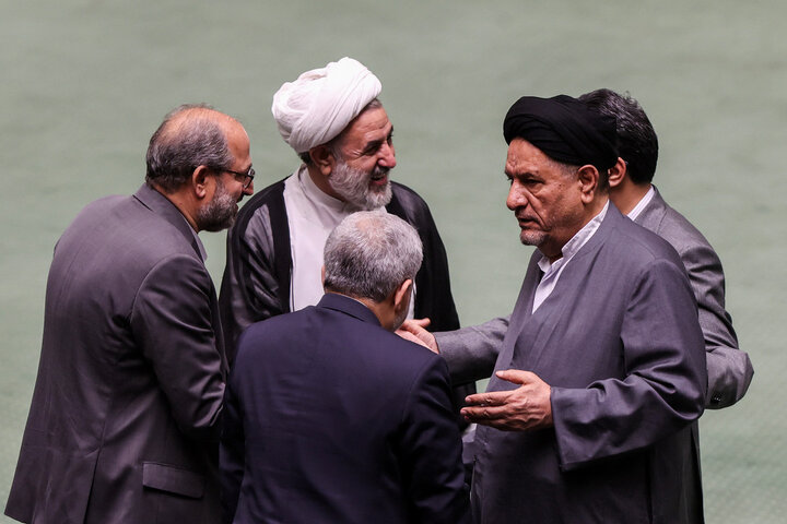 جلسه علنی یکشنبه 7 اردیبهشت مجلس شورای اسلامی