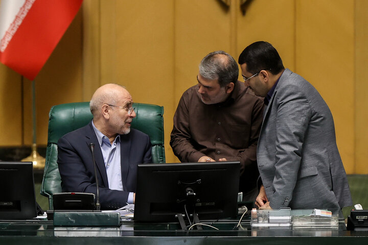 جلسه علنی یکشنبه 7 اردیبهشت مجلس شورای اسلامی