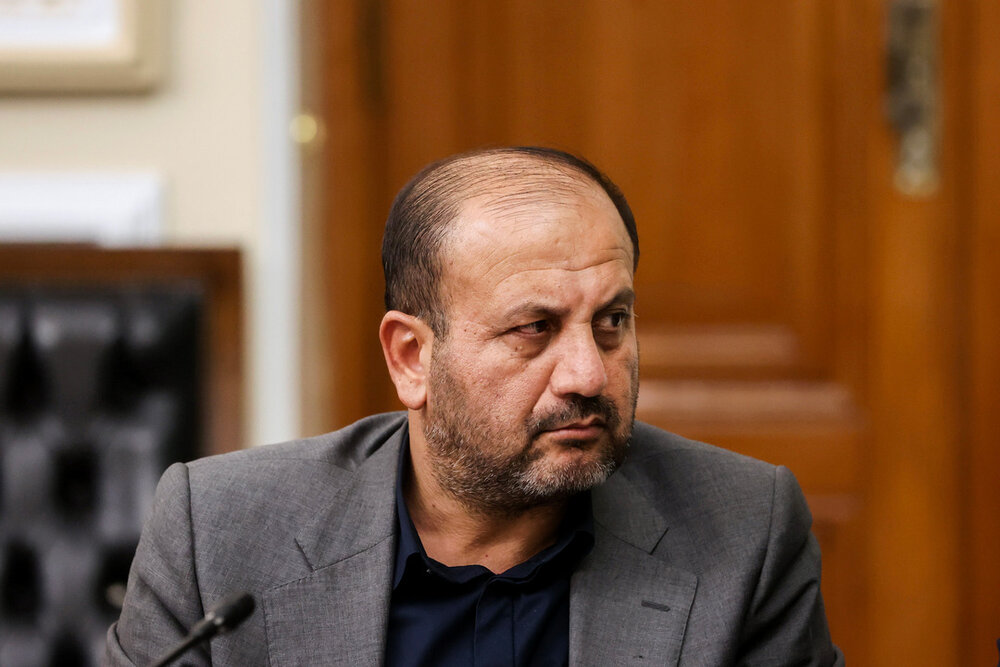 دیدار اعضای ستاد مرکزی بزرگداشت هفته کارگر با قالیباف