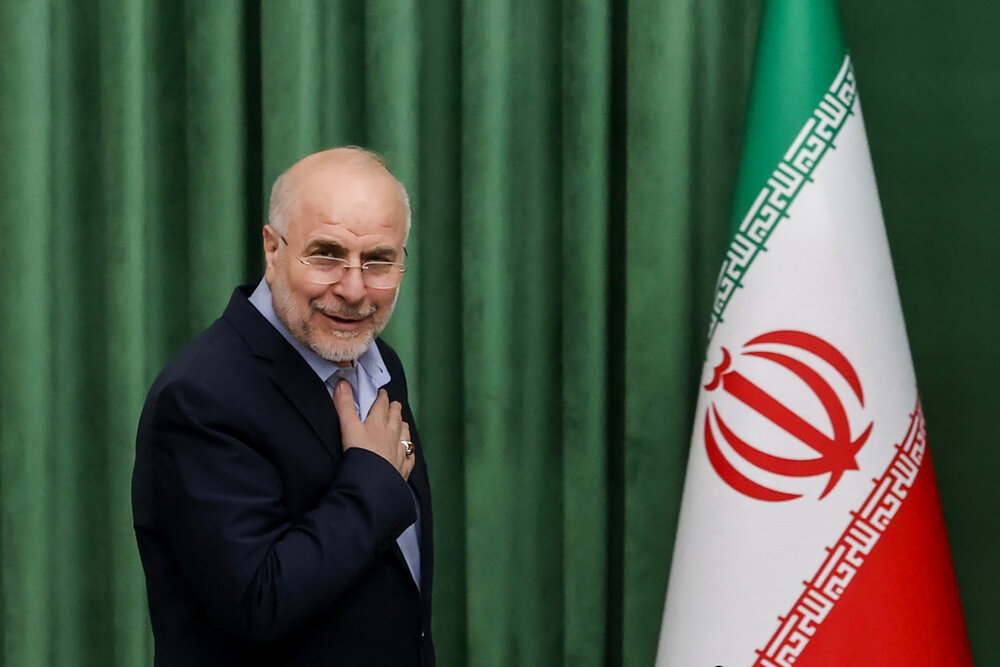 دیدار اعضای ستاد مرکزی بزرگداشت هفته کارگر با قالیباف