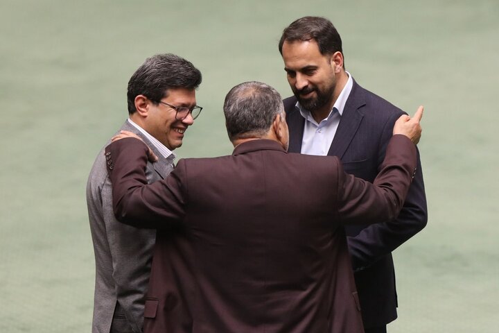 جلسه علنی 9 اردیبهشت