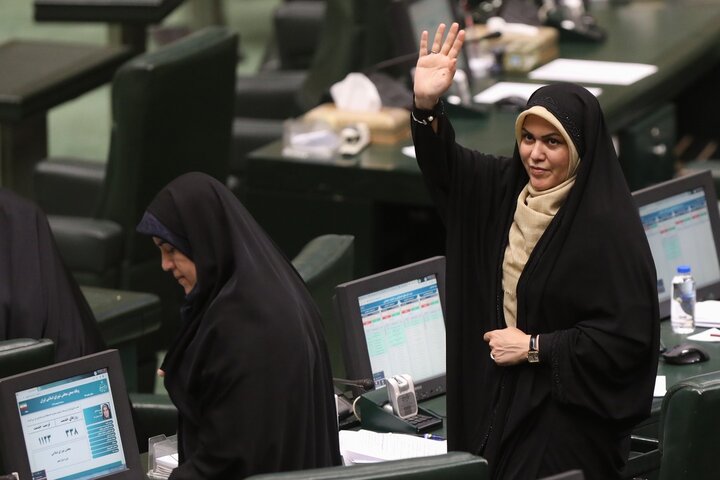 جلسه علنی 9 اردیبهشت