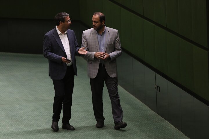 جلسه علنی 9 اردیبهشت