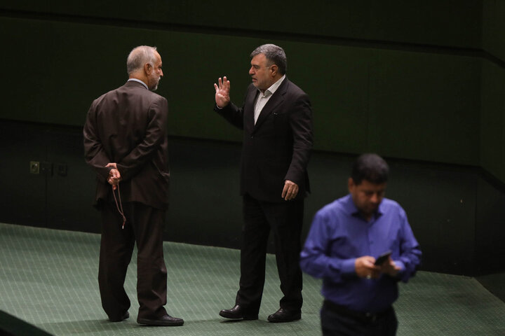 جلسه علنی 9 اردیبهشت