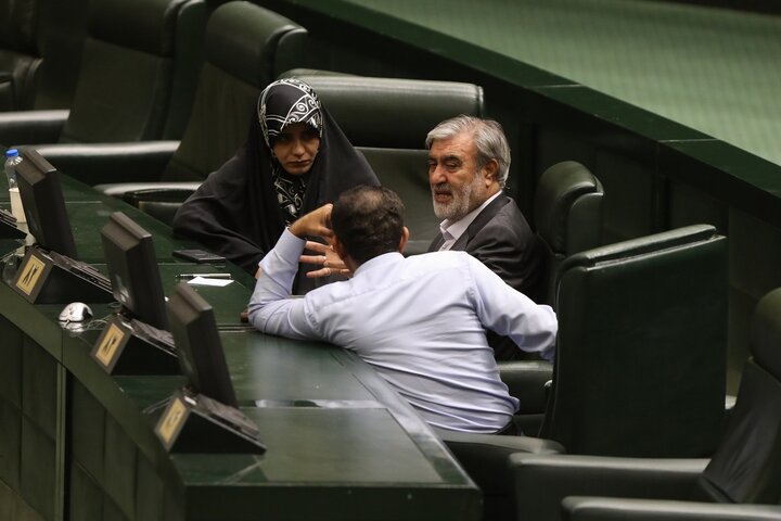 جلسه علنی 9 اردیبهشت