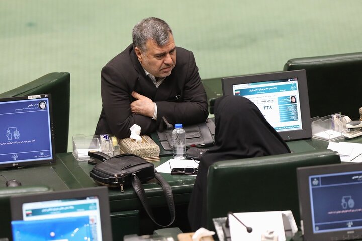 جلسه علنی 9 اردیبهشت