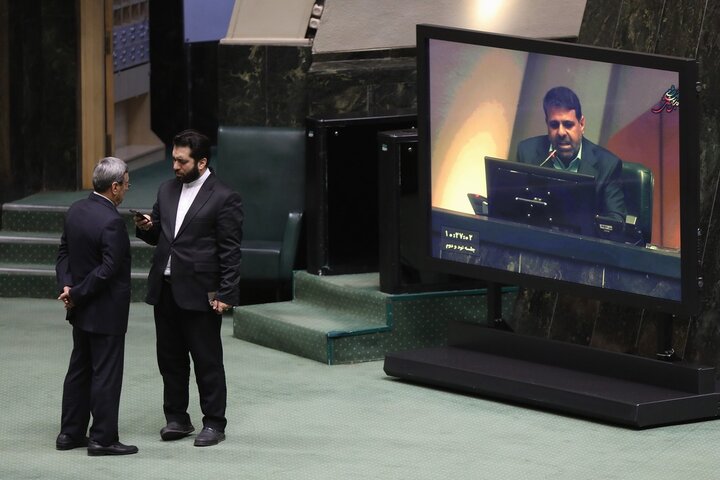 جلسه علنی 9 اردیبهشت