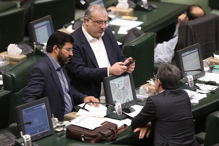 جلسه علنی 9 اردیبهشت