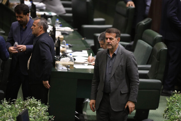 جلسه علنی 9 اردیبهشت