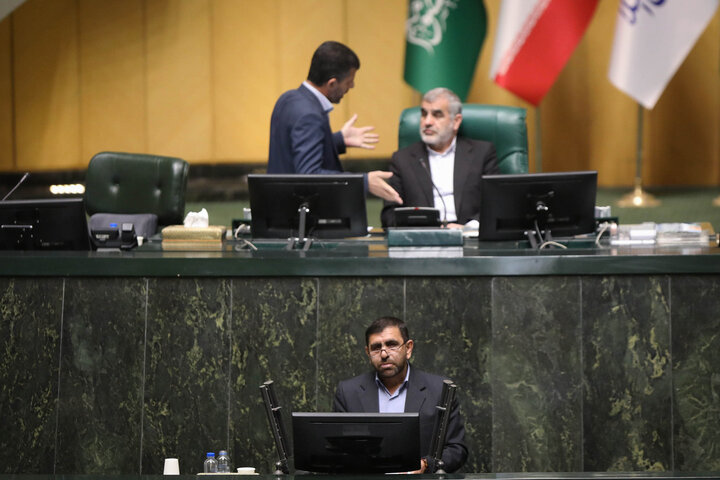 جلسه علنی 9 اردیبهشت