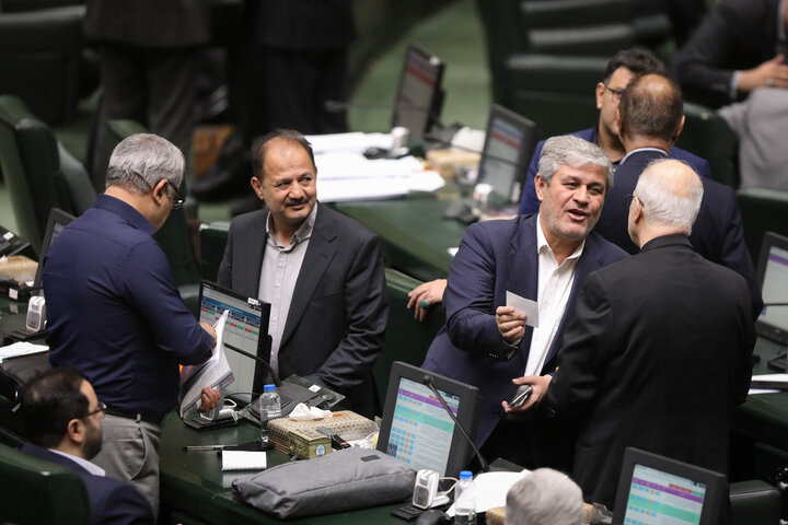 جلسه علنی 9 اردیبهشت