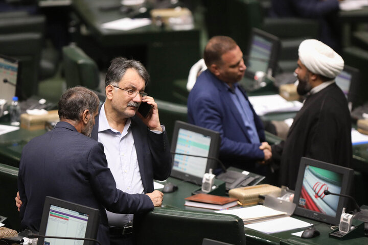 جلسه علنی 9 اردیبهشت