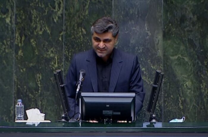 عدم پرداخت به موقع مطالبات گندمکاران امنیت غذایی کشور را به مخاطره می اندازد