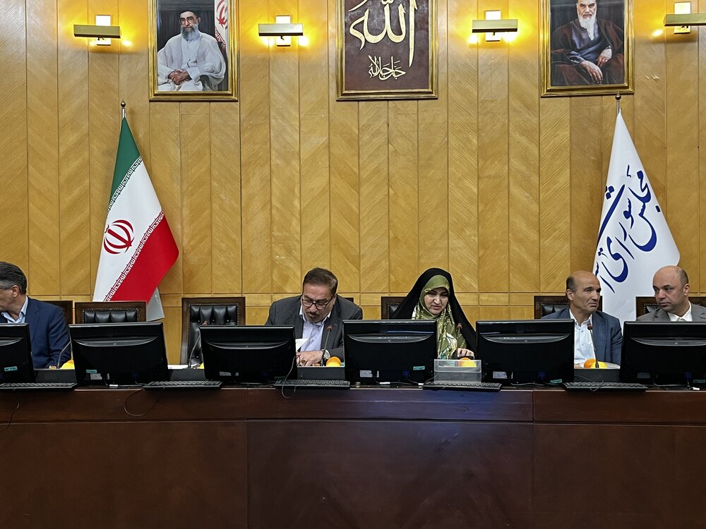 نشست بزرگداشت هفته معلم با حضور سمیه رفیعی رئیس فراکسیون محیط زیست