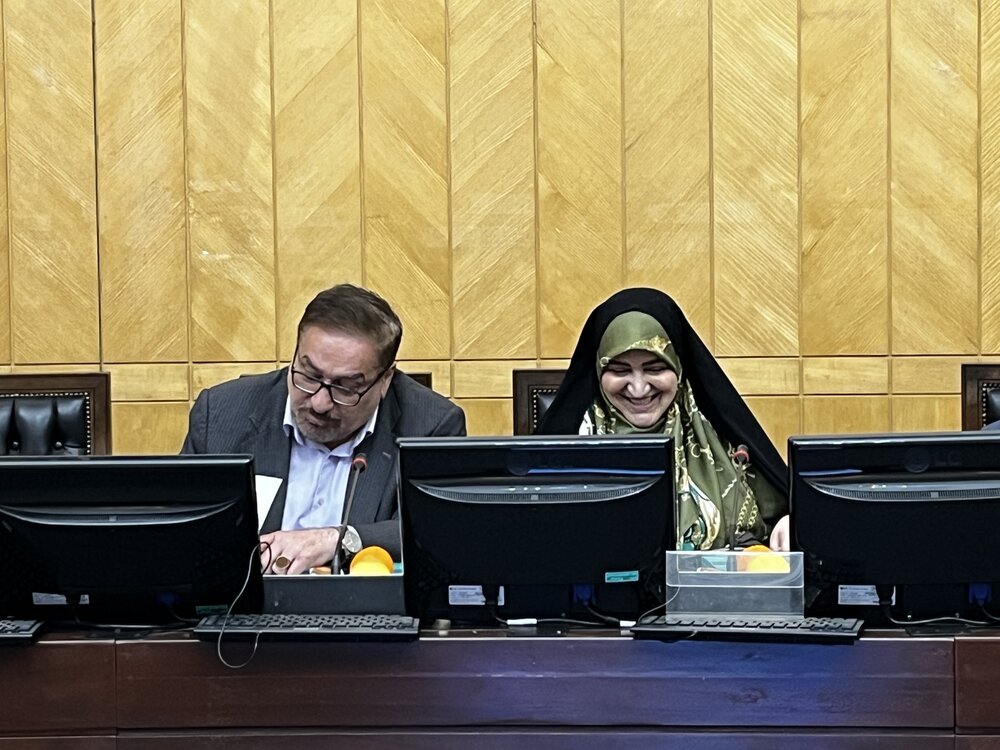 نشست بزرگداشت هفته معلم با حضور سمیه رفیعی رئیس فراکسیون محیط زیست