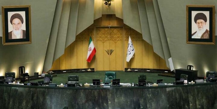  قالیباف در رأس نیروهای معتدل است