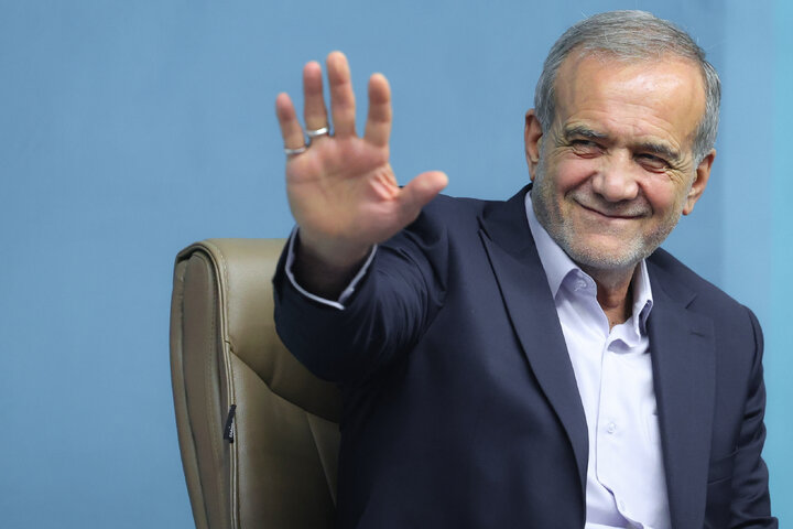 دیدار فراکسیون مستقلان با رئیس‌جمهور