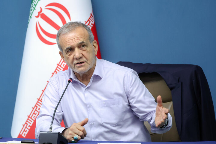 دیدار فراکسیون مستقلان با رئیس‌جمهور