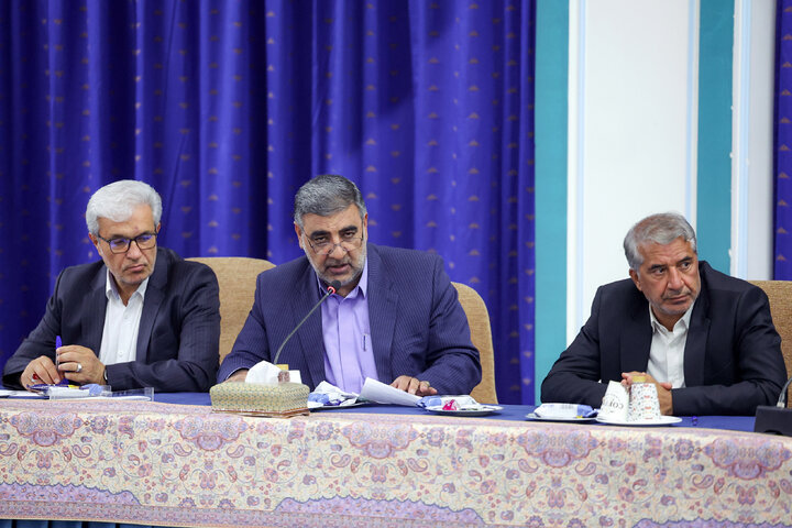 دیدار فراکسیون مستقلان با رئیس‌جمهور