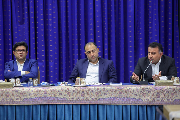 دیدار فراکسیون مستقلان با رئیس‌جمهور