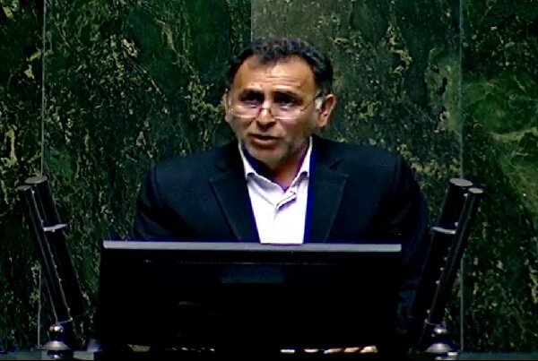 سپهوند: الزامات حداقلی حکمرانی مطلوب برای توسعه و پیشرفت در کشور فراهم نشده است