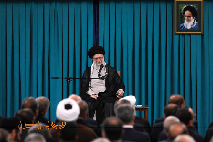  قانون‌گذاری مجلس متکی به خرد جمعی و رأی ملت است