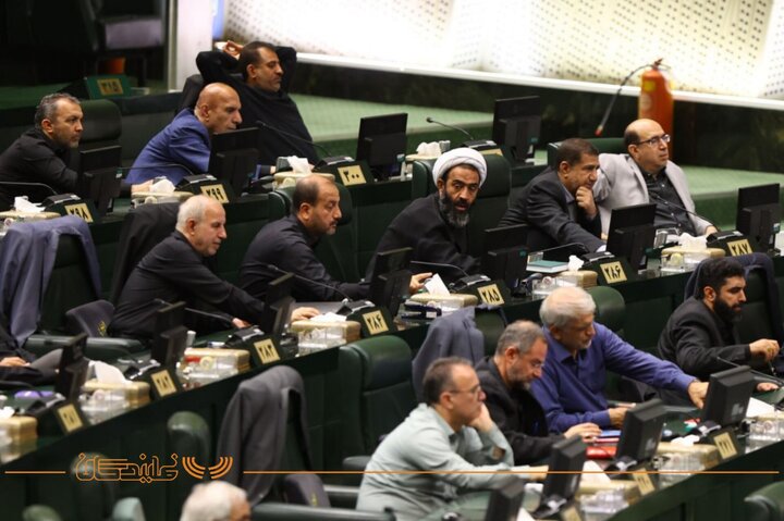 آیا پاسخ همراهی مردم، تحدید آزادی بیان و تهدید رسانه‌هاست؟