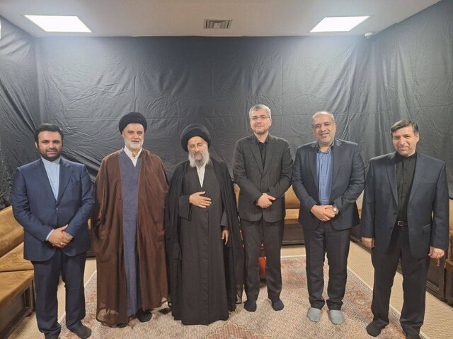 دیدار هیات پارلمانی ایران با یکی از مراجع تقلید عراق